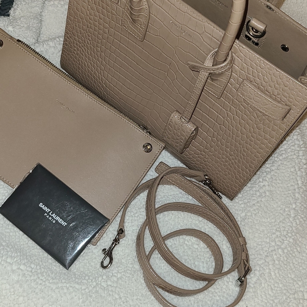 YSL NUDE SMALL SAC DE JOUR
